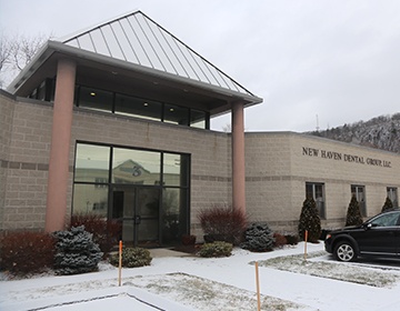Exterior of dental office in Woodbridge